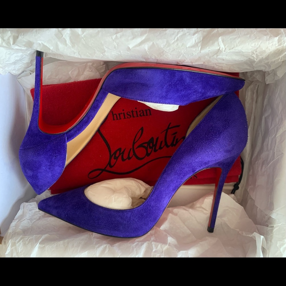 NEW Christian Louboutin suede pumps purple punch color! Size 38 US 7